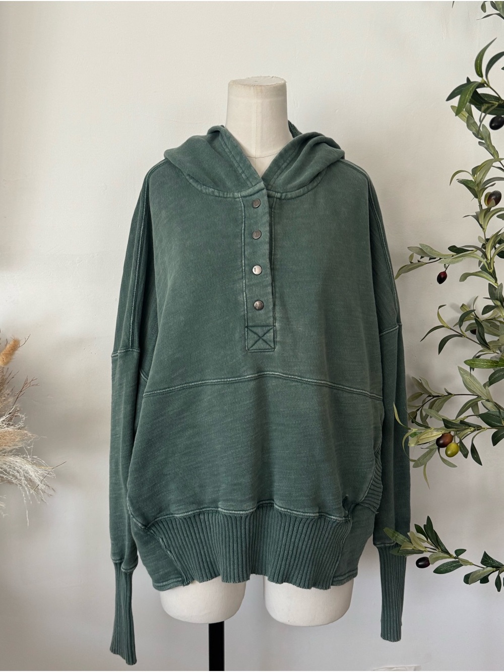 FP Movement Free People Green Oversized Hooded Pullover Sweatshirt Size Small